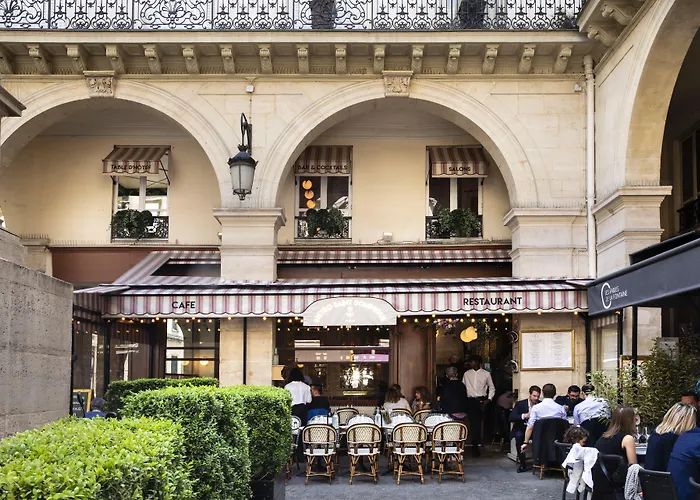 De La Tour EiffelHotel Pas Cher Paris